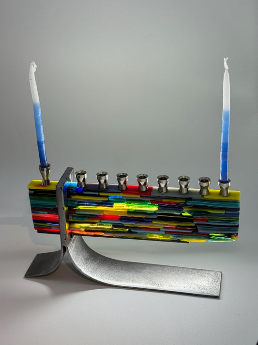 Cantilevered menorah