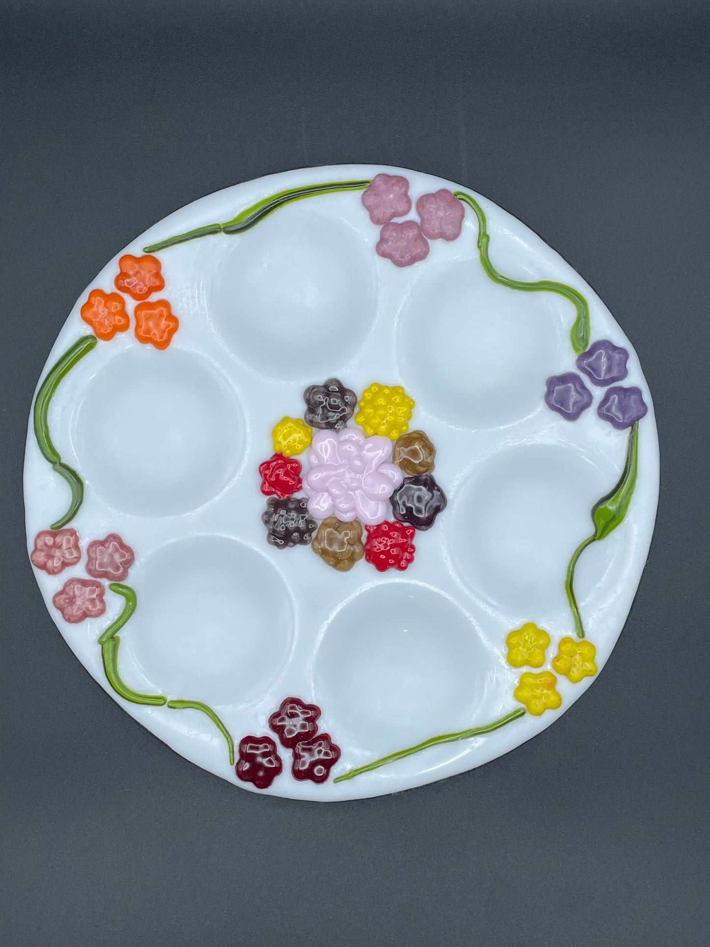 Modern Sedar Plate with Flowers